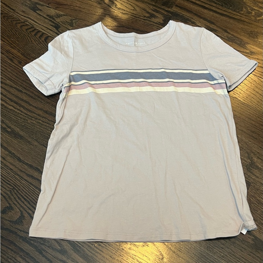 American Eagle tee size xs lavender